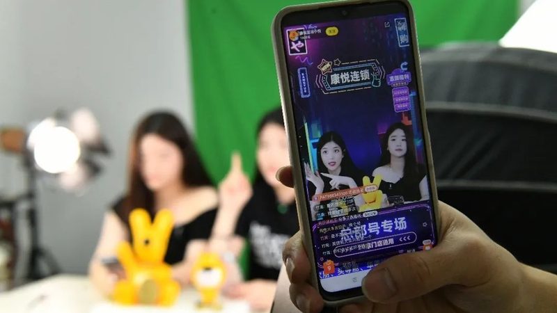 小标题：一、月嫂行业现状